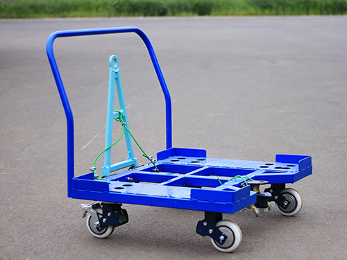 輪子(zǐ)明澤藍白(bai)6寸萬向帶(dai)刹車